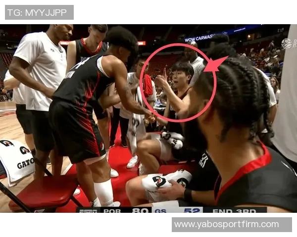 开拓者前线记者小傅期待小杨在篮球场上展现真实自我的那一天