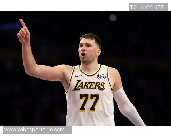 沃西谈东契奇:他是关键球员但团队配合同样重要 沃西谈东契奇:他是关键球员但团队配合同样重要