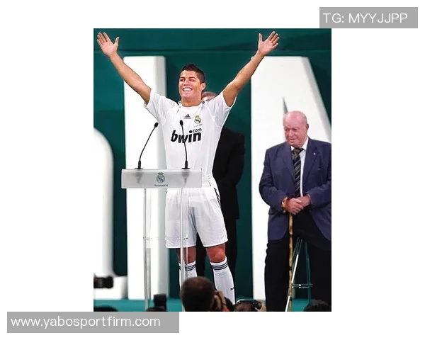 C罗呼吁世界和平并称特朗普为改变世界的重要人物之一