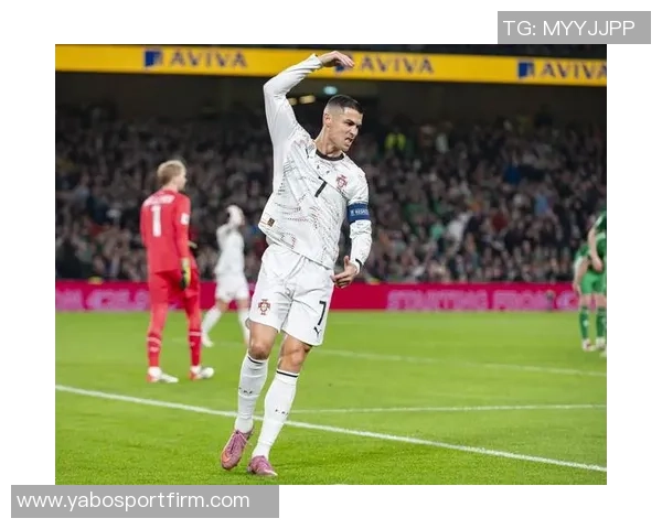 C罗有望在一年内成为足坛首位千球传奇引发热议