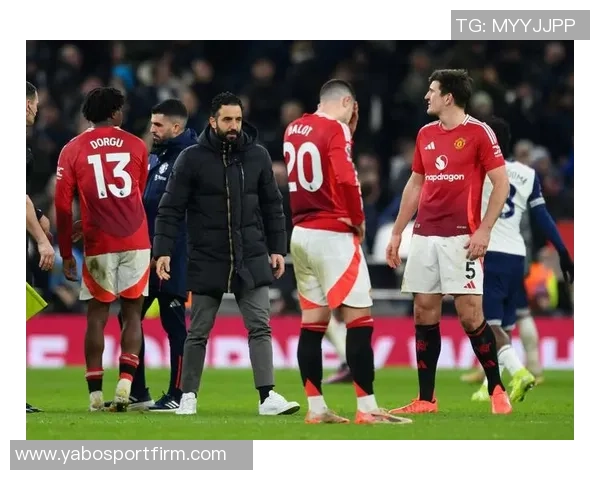 曼联因今夏贷款引援净债务首次突破十亿美元大关